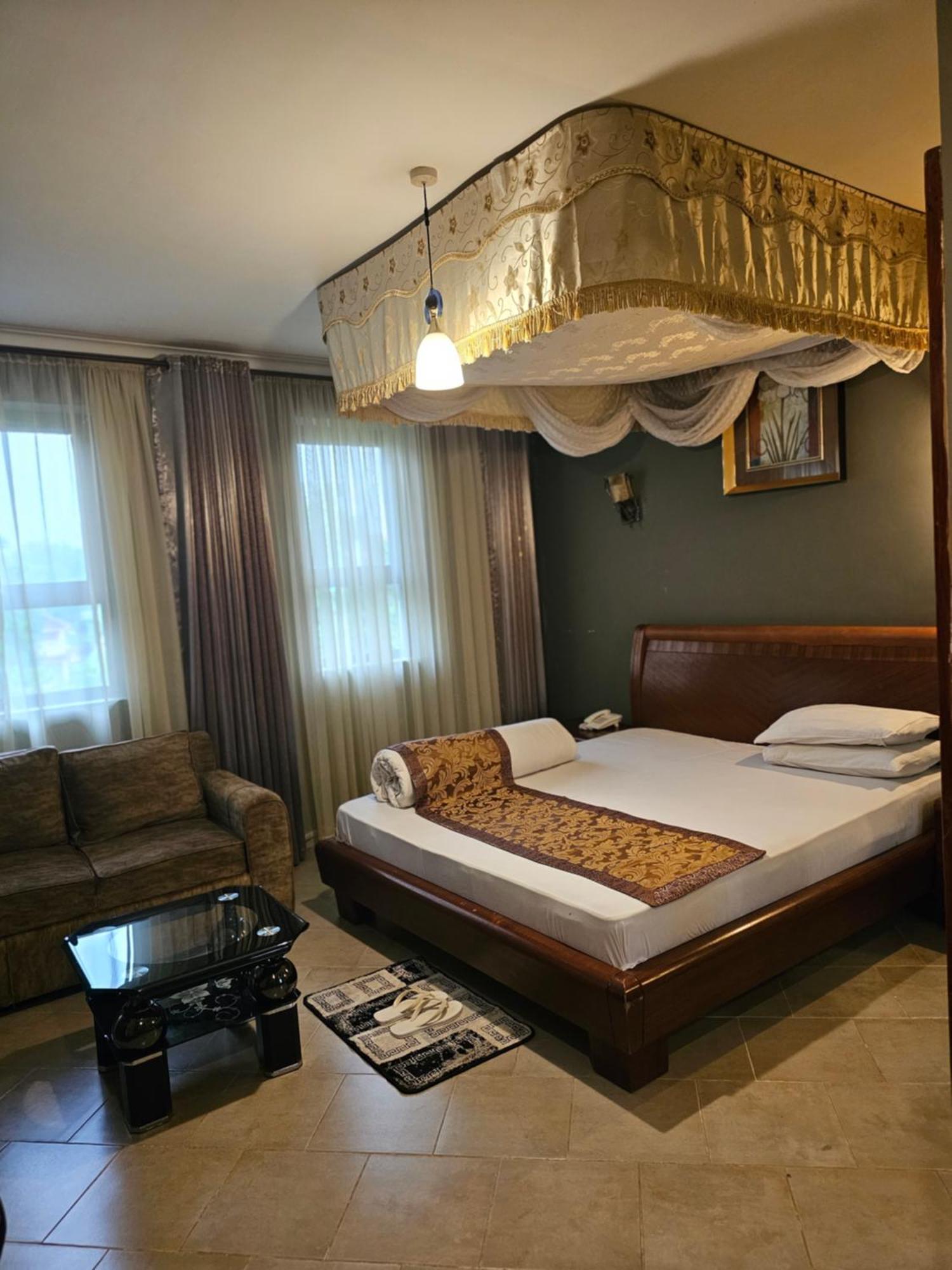 Lush Garden Hotel Аруша Екстериор снимка
